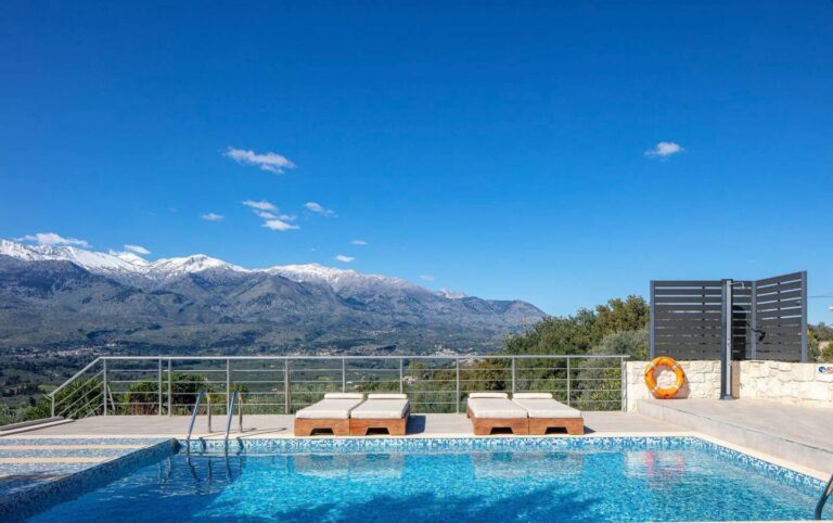 Agapi Luxury Villa Kaina Chania 06 pool white mountain